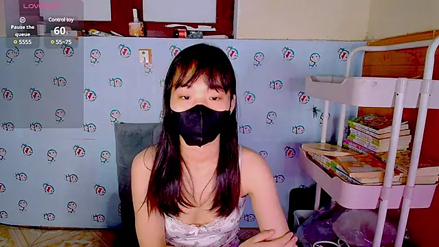   Saphia   online show from 4, 3, 2025