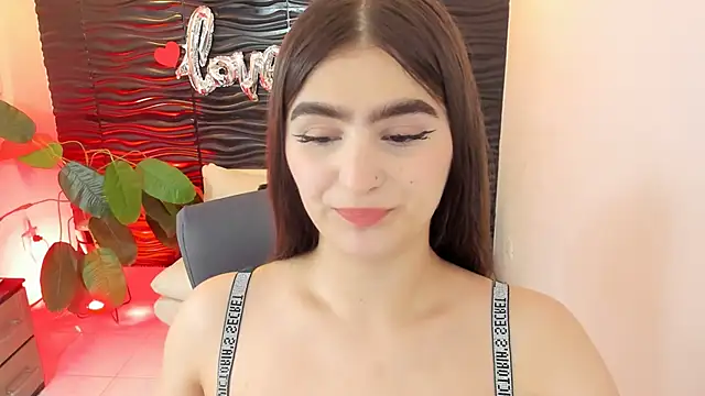 Snapshot of sofia_44 chatting on 4, 10, 2025 sofia 44 online show from 4, 10, 2025