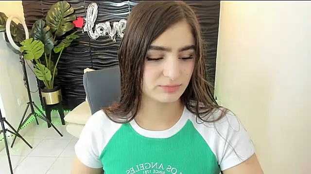 Snapshot of sofia_44 chatting on 21, 3, 2025 sofia 44 online show from 21, 3, 2025