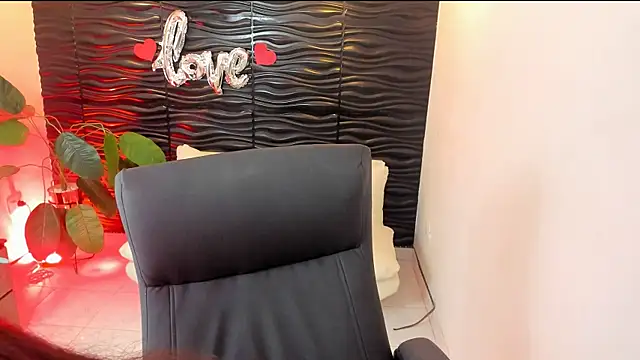 Snapshot of sofia_44 chatting on 8, 10, 2025 sofia 44 online show from 8, 10, 2025