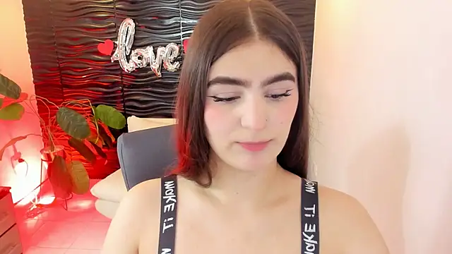 Snapshot of sofia_44 chatting on 6, 10, 2025 sofia 44 online show from 6, 10, 2025