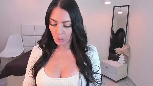 yourmagic venus online show from 16, 12, 2025