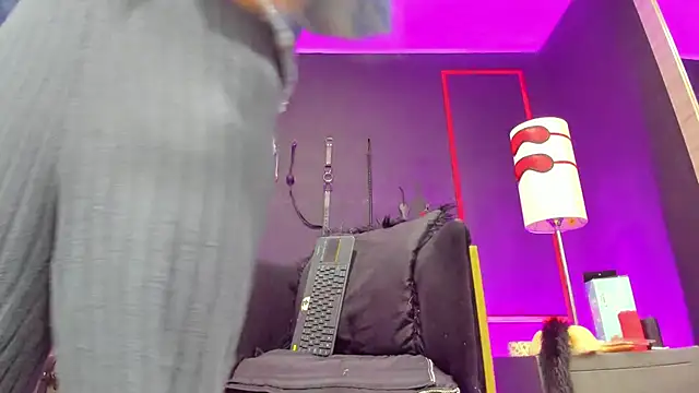 CharlotteScotte online show from 12, 9, 2025