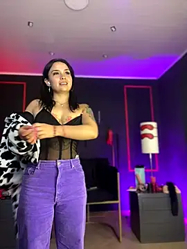 CharlotteScotte online show from 3, 10, 2025