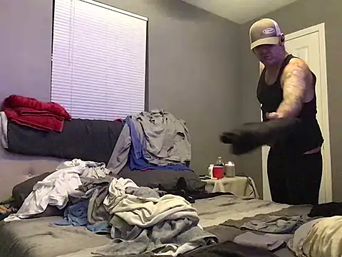 Snapshot of Cummerforyouu2 chatting on 11, 1, 2025 Cummerforyouu2 online show from 11, 1, 2025