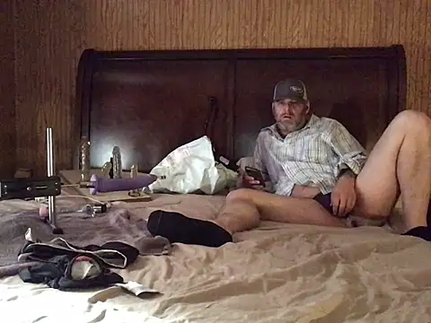 Snapshot of Cummerforyouu2 chatting on 1, 2, 2025 Cummerforyouu2 online show from 1, 2, 2025