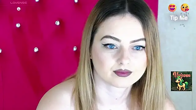 Snapshot of Erryka chatting on 8, 3, 2025 Erryka online show from 8, 3, 2025