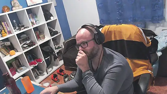 ravingr4d4 online show from 30, 10, 2025