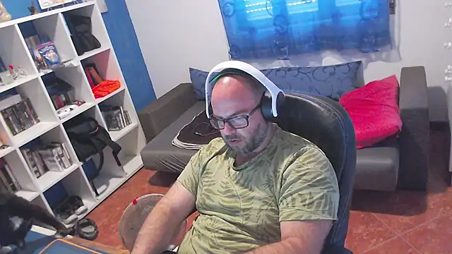 ravingr4d4 online show from 29, 6, 2026