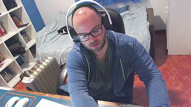 ravingr4d4 online show from 11, 2, 2026