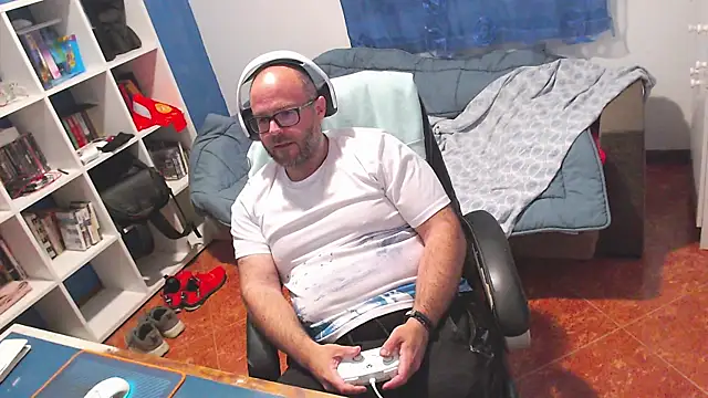 Snapshot of ravingr4d4 chatting on 12, 5, 2026 ravingr4d4 online show from 12, 5, 2026