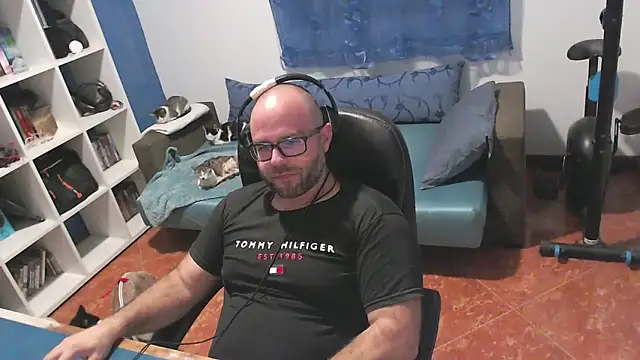 ravingr4d4 online show from 19, 10, 2025