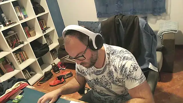 ravingr4d4 online show from 21, 11, 2025