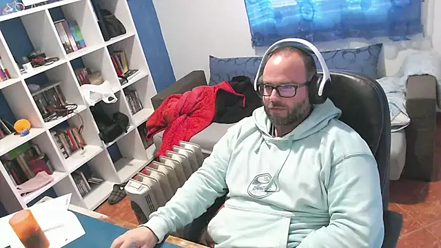 ravingr4d4 online show from 25, 11, 2025