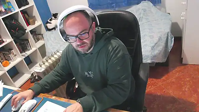 ravingr4d4 online show from 16, 2, 2026