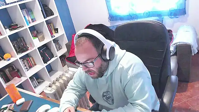 ravingr4d4 online show from 2, 12, 2025