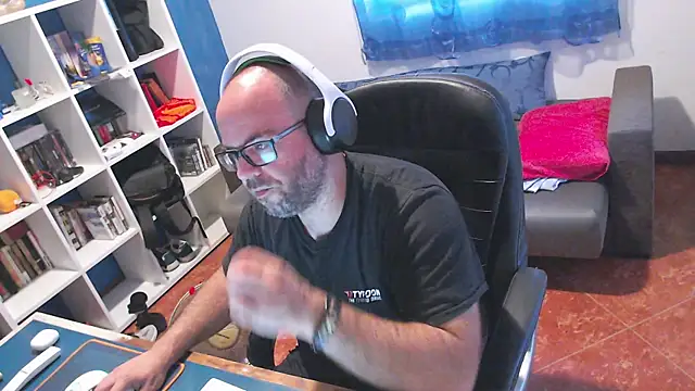ravingr4d4 online show from 26, 6, 2026