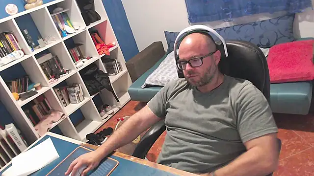 Snapshot of ravingr4d4 chatting on 31, 5, 2026 ravingr4d4 online show from 31, 5, 2026