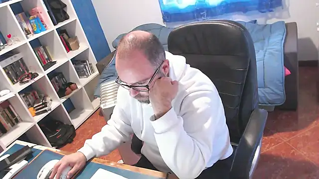 ravingr4d4 online show from 26, 3, 2026