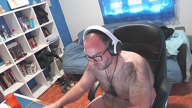 ravingr4d4 online show from 8, 4, 2026