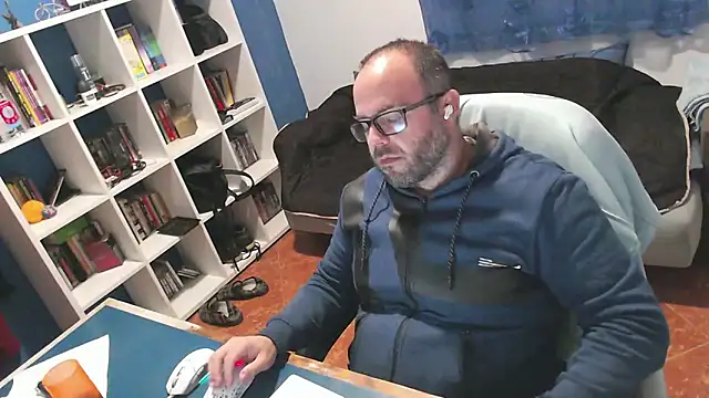 ravingr4d4 online show from 17, 11, 2025