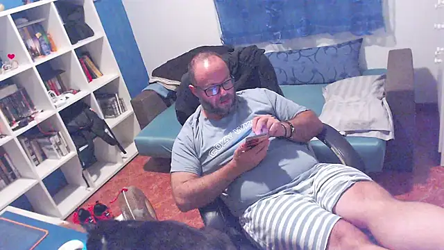 ravingr4d4 online show from 13, 7, 2026