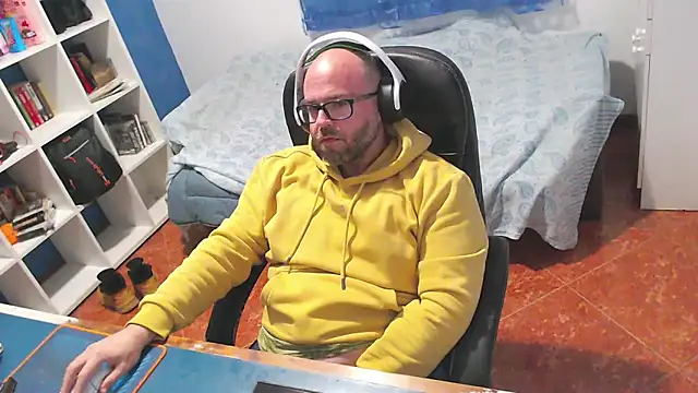 ravingr4d4 online show from 7, 3, 2026