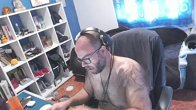 ravingr4d4 online show from 31, 10, 2025