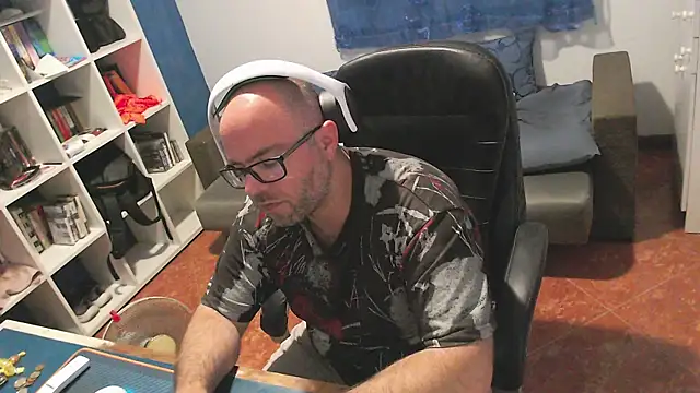 Snapshot of ravingr4d4 chatting on 25, 5, 2026 ravingr4d4 online show from 25, 5, 2026