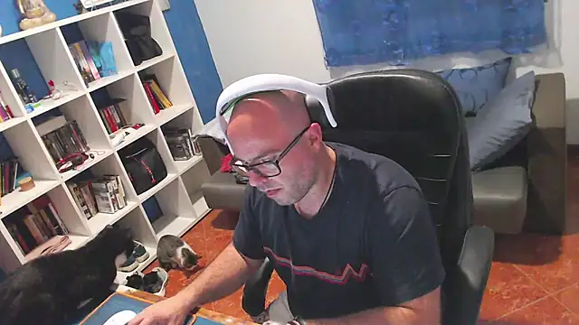 Snapshot of ravingr4d4 chatting on 26, 4, 2026 ravingr4d4 online show from 26, 4, 2026