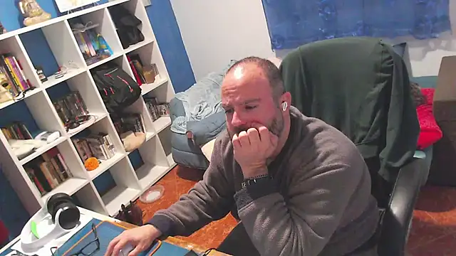 ravingr4d4 online show from 18, 2, 2026