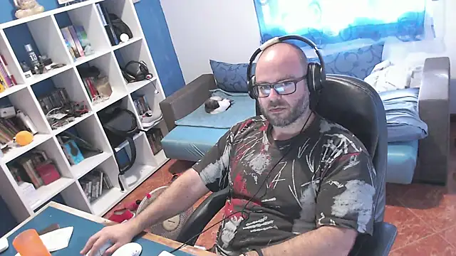 ravingr4d4 online show from 22, 10, 2025