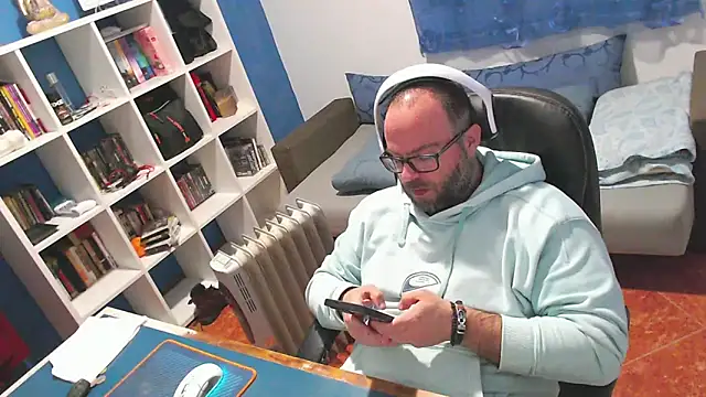 ravingr4d4 online show from 1, 3, 2026