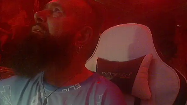 maseurbeardedpig online show from 2, 8, 2026