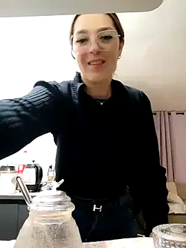 Daniela77771 online show from 10, 4, 2026