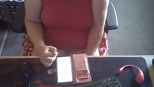Snapshot of Silvia2277 chatting on 12, 7, 2026 Silvia2277 online show from 12, 7, 2026