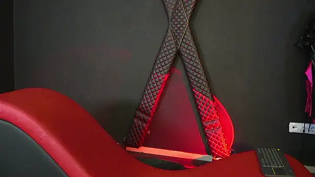 CelineConner online show from 7, 3, 2026