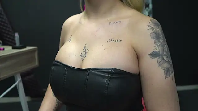 CelineConner online show from 2, 12, 2025