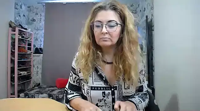 Helen1974 online show from 19, 2, 2025