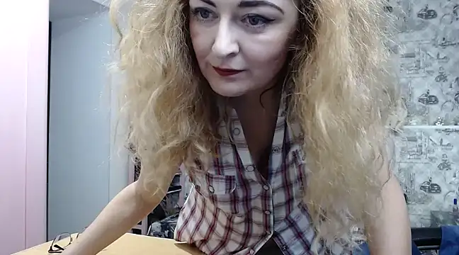 Helen1974 online show from 28, 1, 2025