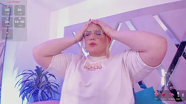 sophiarossee  online show from 13, 2, 2026