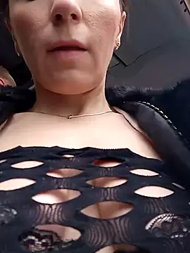 Brilliant-Queen1 online show from 5, 1, 2025