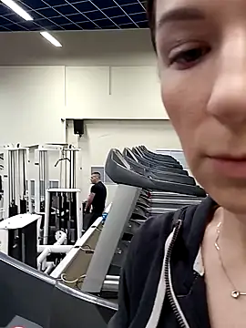 Brilliant-Queen1 online show from 6, 2, 2025