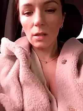 Brilliant-Queen1 online show from 18, 12, 2024