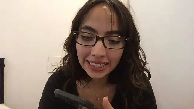 Sophi  a online show from 10, 1, 2026