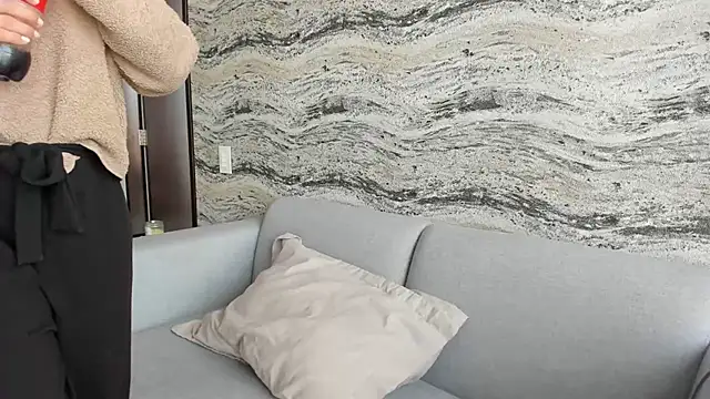 Sophi  a online show from 17, 11, 2025