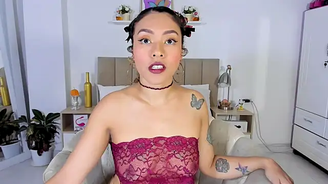 Zoe Gruber online show from 14, 4, 2026