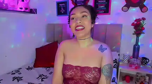 Snapshot of Zoe_Gruber chatting on 14, 2, 2025 Zoe Gruber online show from 14, 2, 2025