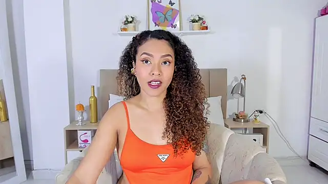 Zoe Gruber online show from 5, 4, 2026