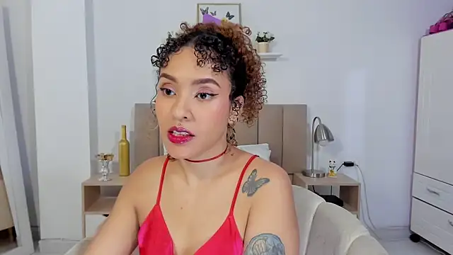 Snapshot of Zoe_Gruber chatting on 4, 7, 2026 Zoe Gruber online show from 4, 7, 2026